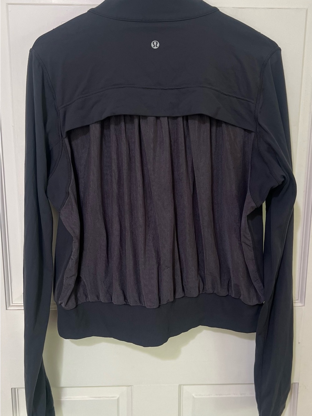 LULULEMON GET STARTED MESH DRAPE-BACK CROPPED JACKET - Picture 3 of 10